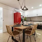 Adeva Centrico 3 *